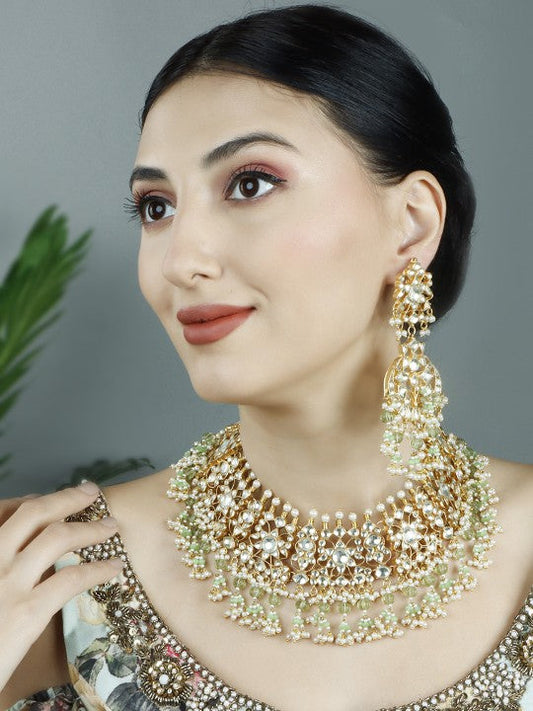 Gold-Plated Kundan-Studded & Pearl-Beaded Jewellery Set