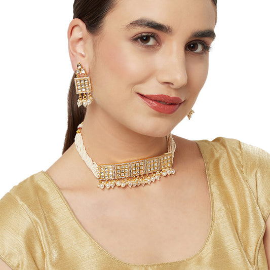 Kundan Studded Shiny Necklace Set