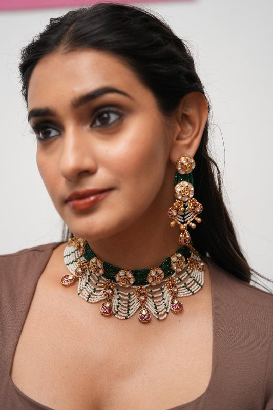 Gold Pearl & Emerald Choker Set Sone Pe Suhaga